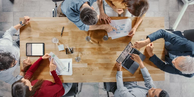 Setting up a marketing, advertising or communication agency in Geneva: legal form, VAT, copyright, unfair competition and social charges