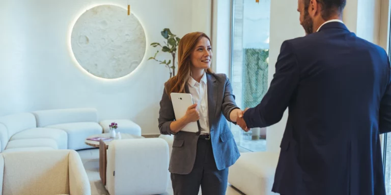 Setting up as a real estate broker in Geneva as a foreign entrepreneur: company, the draft broker register, Lex Koller and commission